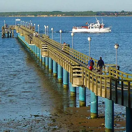 Chalet, Hébergement de vacances *